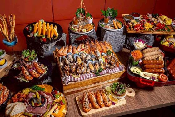 BBQ Seafood Buffet on Saturday Night - 阿瑪瑞邦盛酒店