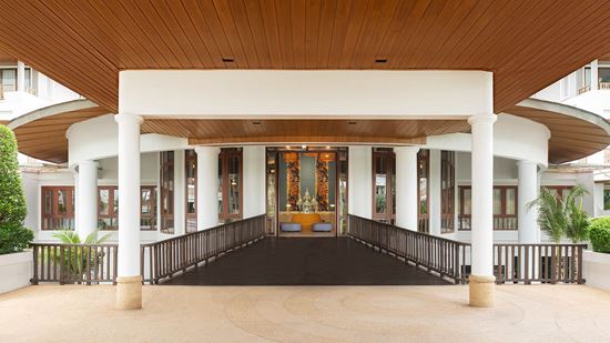 Lobby - Drop Off