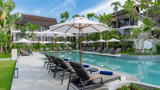 Garden Wing swimming pool
