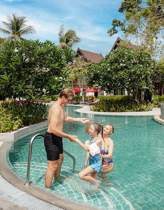 Details of Thai Village swimming pool