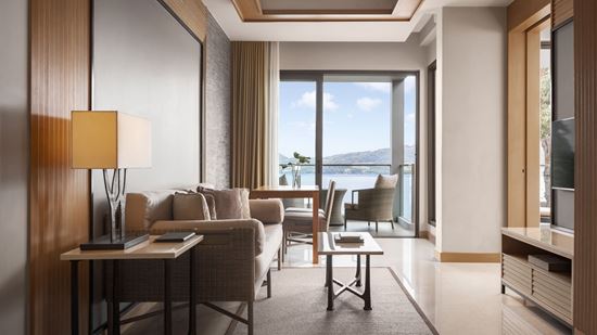 Club One Bedroom Suite Ocean View Balcony